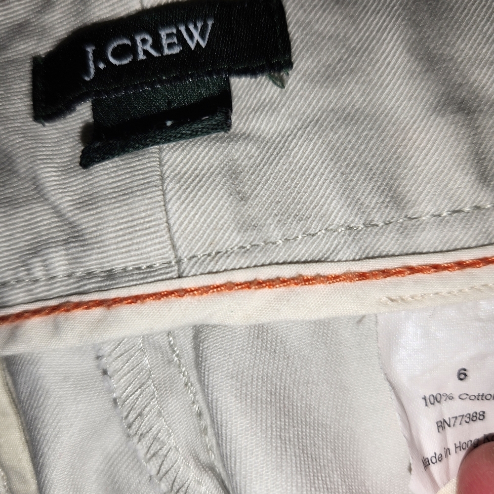 J. Crew Favorite Fit Beige Capri Pants - Picture 3 of 4